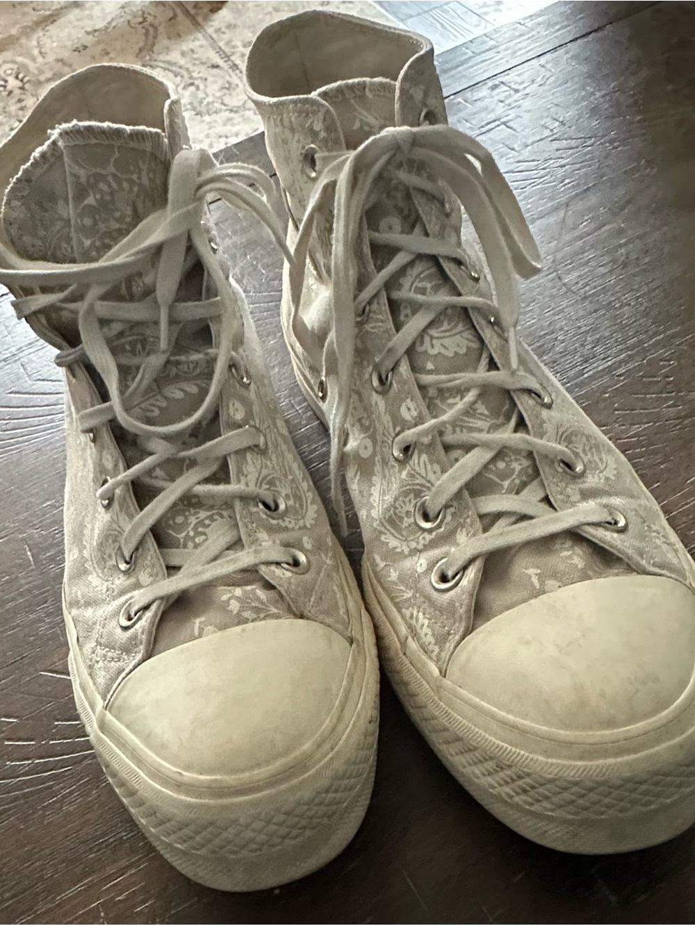 Converse Chuck Taylor High-Top Lace-Detail Canvas Sneakers in Beige - Size 10.5